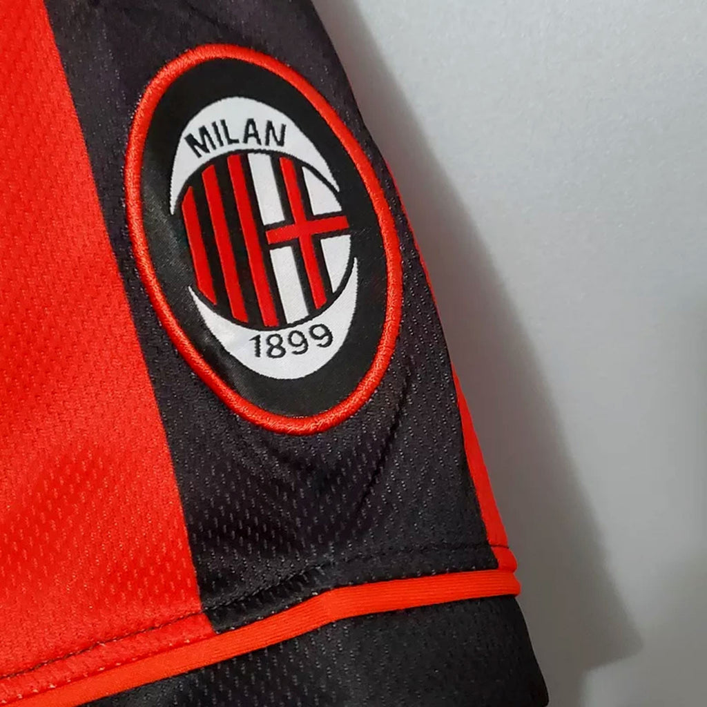 1996/97 AC Milan Home Jersey - Baggio 18