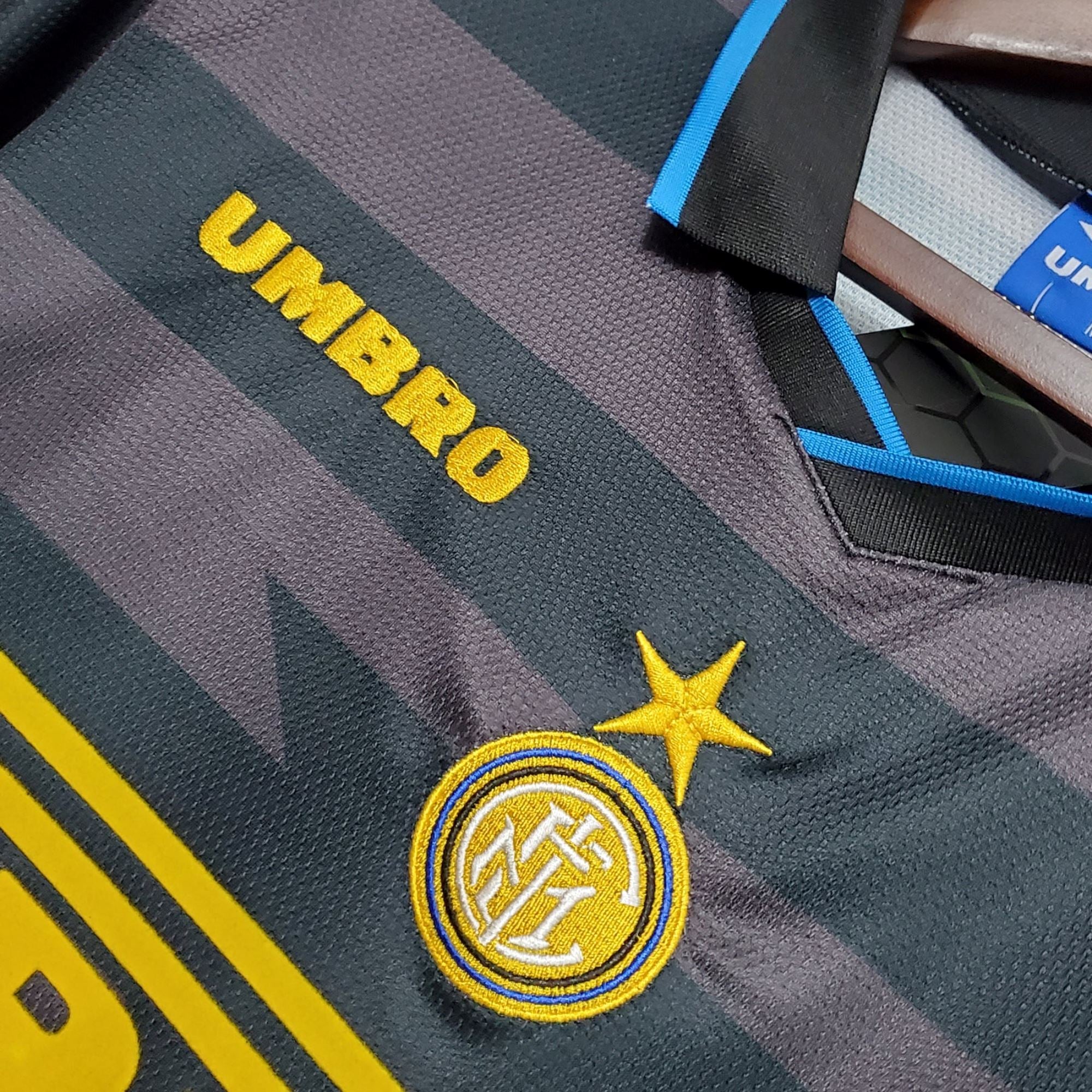 97/98 Inter Milan Third Jersey - Ronaldo