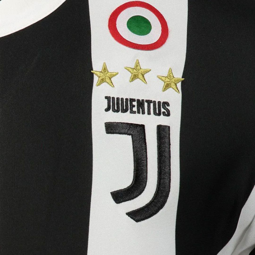 Juventus Home Jersey 2017/18 – Champions League Version